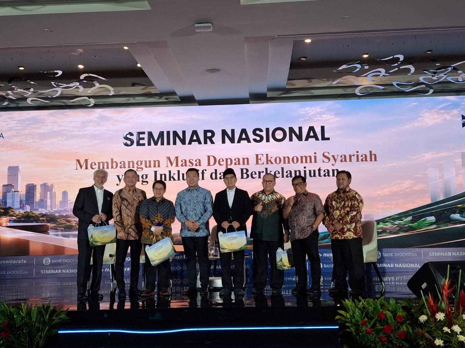 Adiwarman Karim Soroti Bocornya Dana Sukuk Negara Keluar dari Ekosistem Syariah