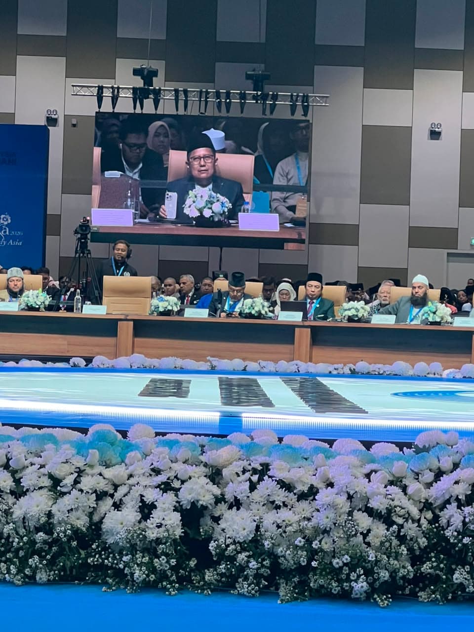 Di Forum Pemimpin Dunia, KH Cholil Nafis Ingatkan Jaga Pemuda dari Penyimpangan LGBT