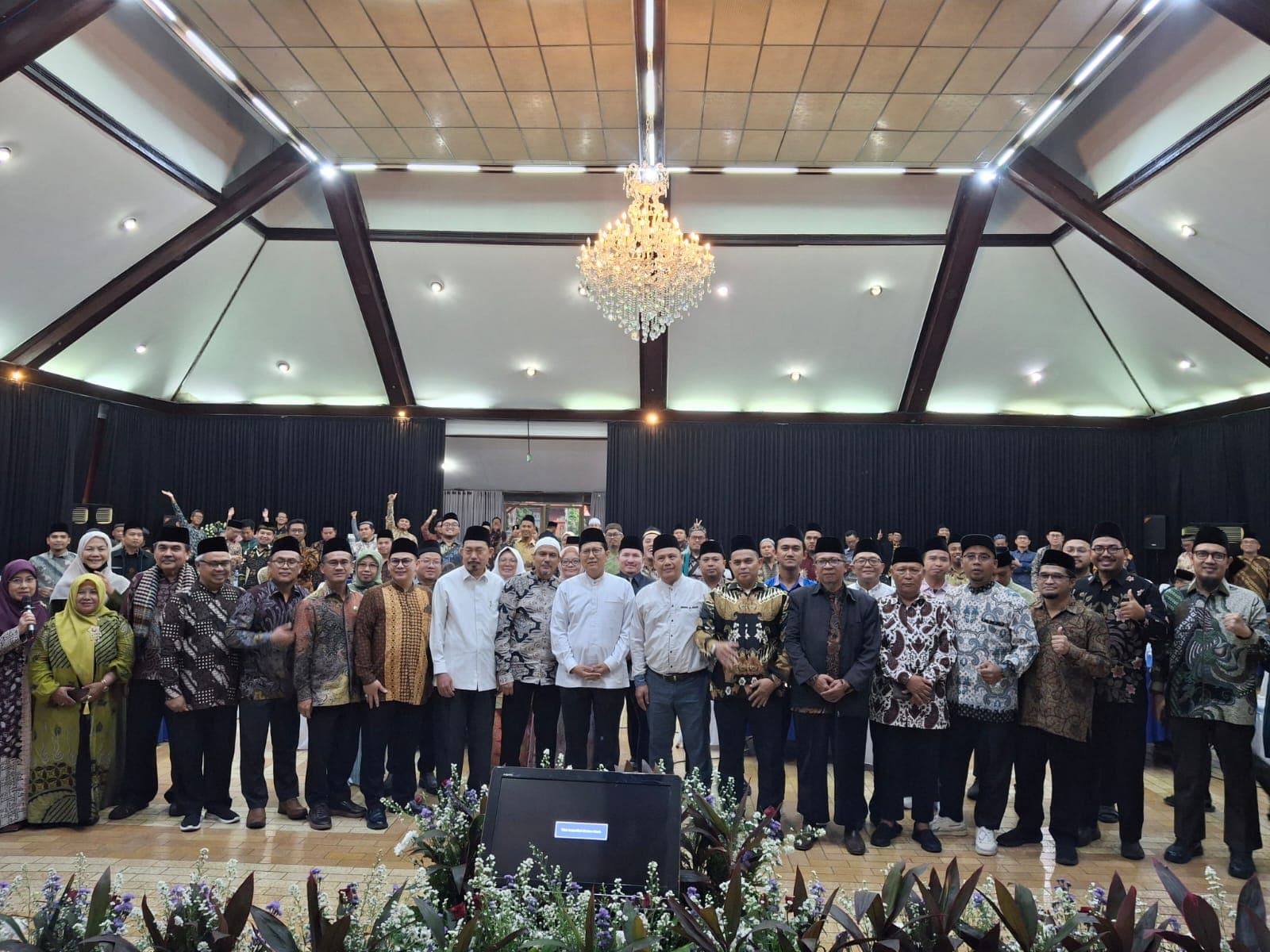 Di Hadapan Ratusan Dai, Kiai Cholil: Pola Pikir Ingin Kaya Diawali Niat Ingin Memberi