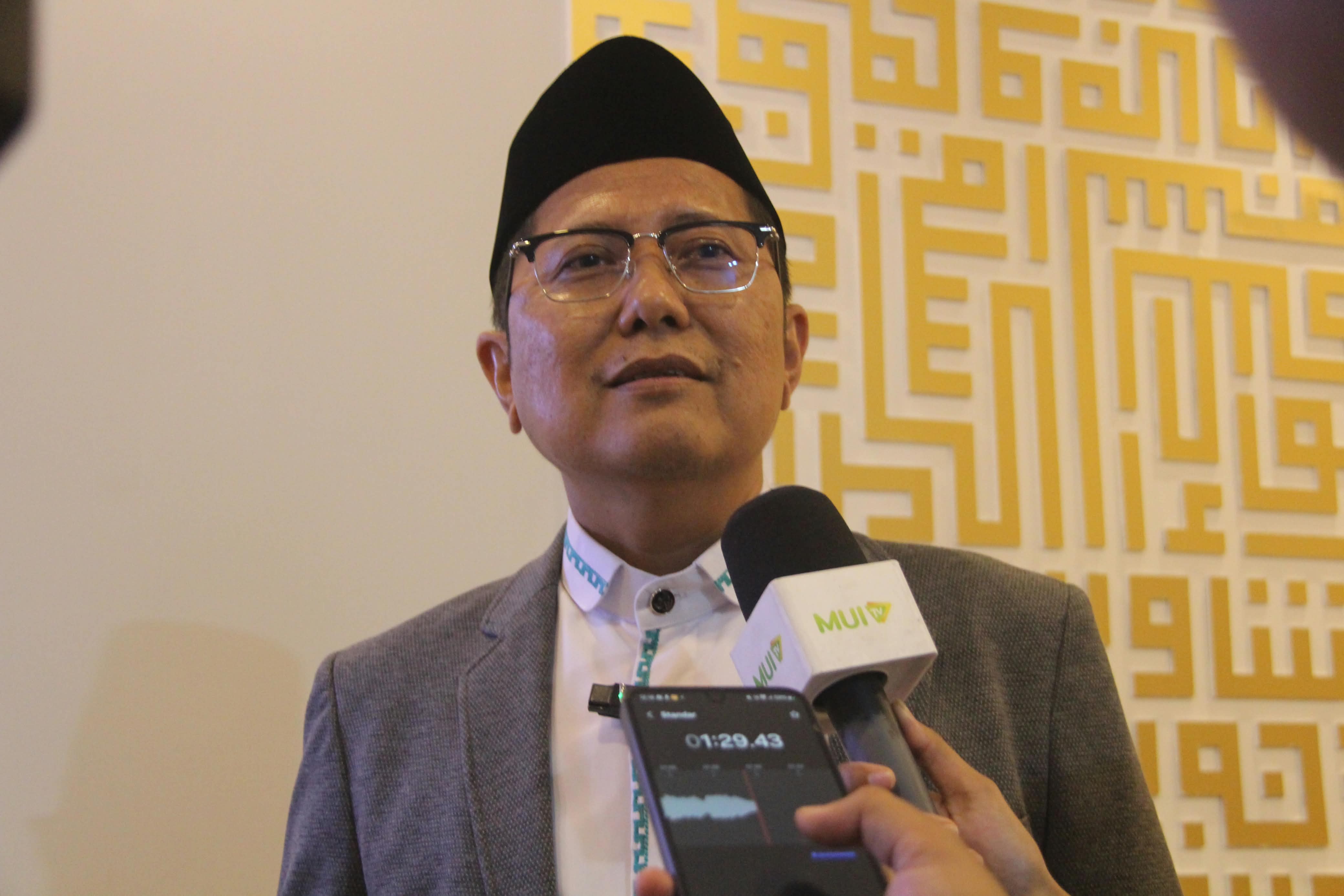 Sampaikan Tahniah, Kiai Cholil Nafis Dorong Basnang Said Pulihkan Citra dan Kepercayaan Publik pada Pesantren
