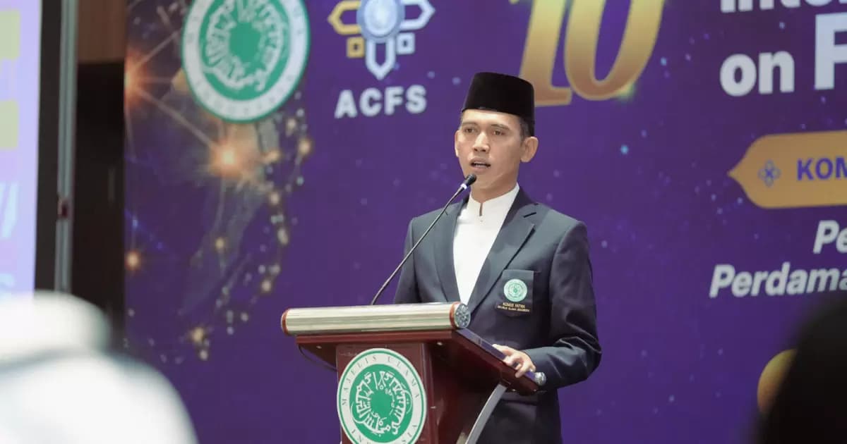 Cegah Kampanye LGSP, MUI Larang Pria Pakai Baju Wanita Saat Karnaval