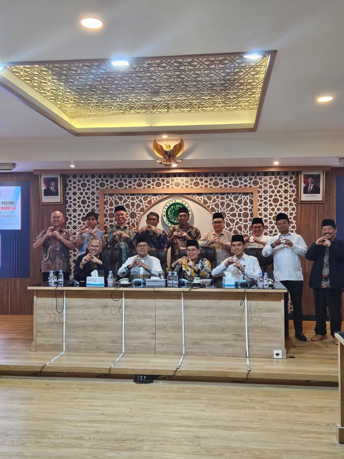 KH Cholil Nafis: Jangan Hanya Menenun Kata di Awan, Saatnya Bumikan Gagasan untuk Umat