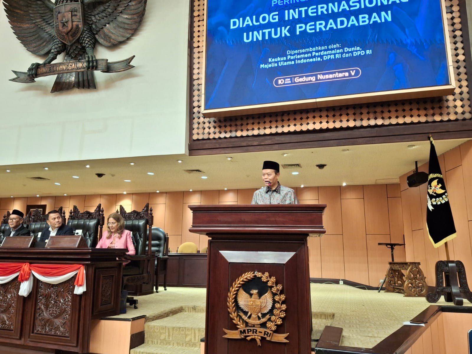 Buka Hari Dialog Antar Peradaban, Wakil Ketua MPR RI: Wujudkan Perdamaian Dunia Tak Bisa Sendirian