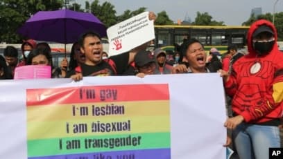 Astaghfirullah! Jaringan Masyarakat Sipil Tolak Upaya DPR dan Kemenag yang Dukung MUI Pidanakan LGBT