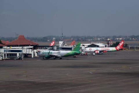 Abu Vulkanik Gunung Anak Krakatau Paksa Empat Bandara Tutup Sementara