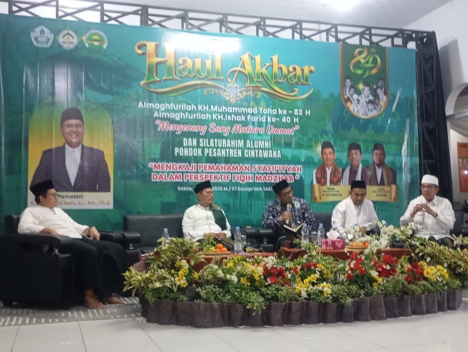 Di Haul Akbar Ponpes Cintawana, Kiai Cholil: Bermazhab Itu Keharusan dan Bukti Kerendahan Hati