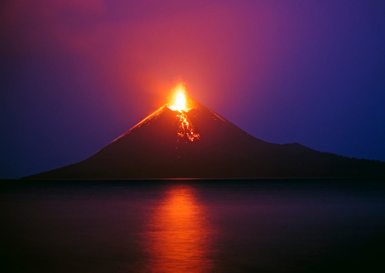 Akibat Erupsi Anak Krakatau, Kemenhub Tutup Sementara Bandara Soetta